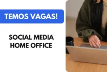 Social Media Home Office