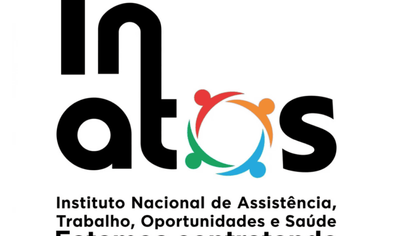 Assistente Administrativo - Inatos - Rio de Janeiro, RJ 1 Logotipo do Instituto Nacional de Assistência, Trabalho, Oportunidades e Saúde - INATOS em fundo branco, com símbolo colorido de união de pessoas na letra "o".
