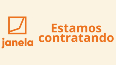 Logotipo da empresa Janela Livraria em tom laranja sobre fundo creme, com a escrita "janela estamos contratando".