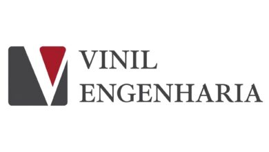 Logotipo da Vinil Engenharia com ícone estilizado da letra V em vermelho e cinzento e o nome da empresa ao lado sobre fundo claro.